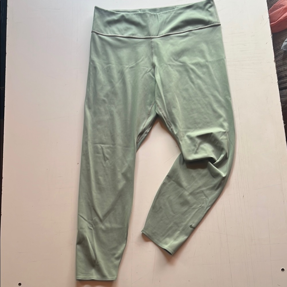 Women’s Green Leggings